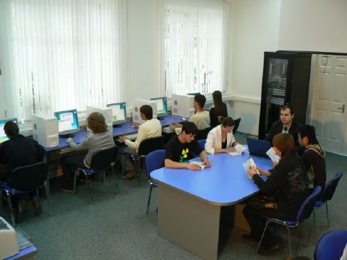 Московская Академия Компьютерных Технологий(MACS)