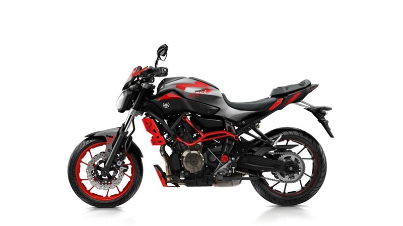 Новый мотоцикл Yamaha MT-07 Moto Cage 2015