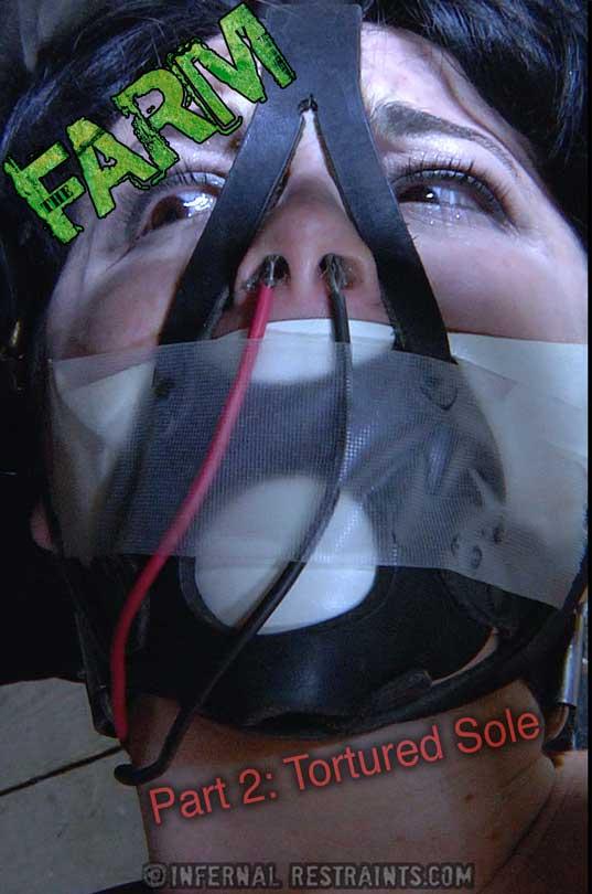 [InfernalRestraints.com] Siouxsie Q (The Farm: Part 2 Tortured Sole/ 31.10.2014) [2014 ., BDSM, Bondage, Spanking, Torture, Humilation, 720p, HDRip]