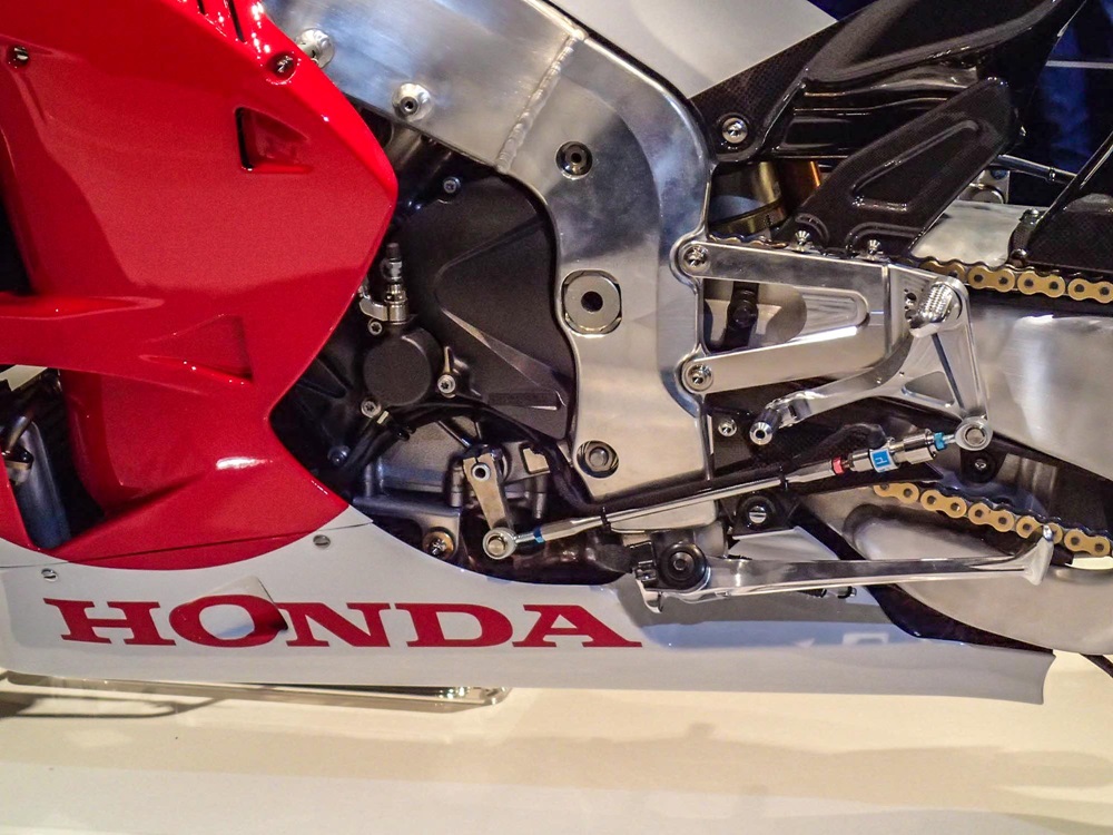 Прототип Honda RC213V-S (фото с EICMA)
