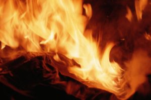 Три человека погибли на пожаре в Острошицком Городке