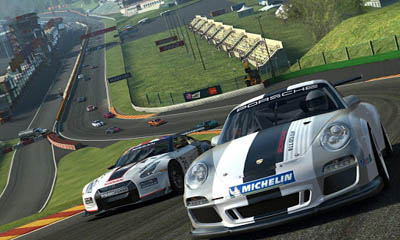 Captures d'écran du jeu Real racing 3 sur Android, une tablette.