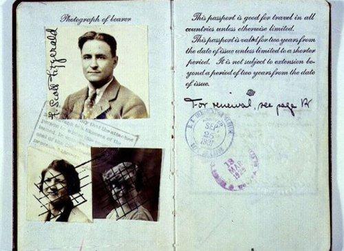 Знаменитые личности и их паспорта