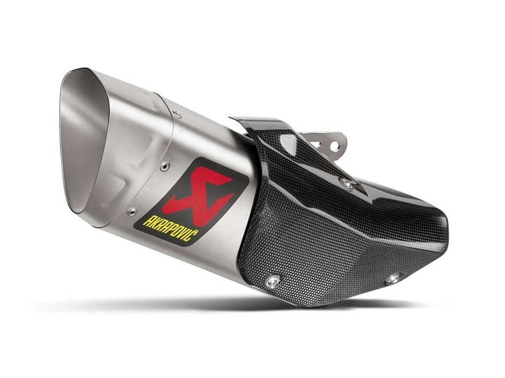 Новый глушитель Akrapovic для Yamaha YZF-R1 2015