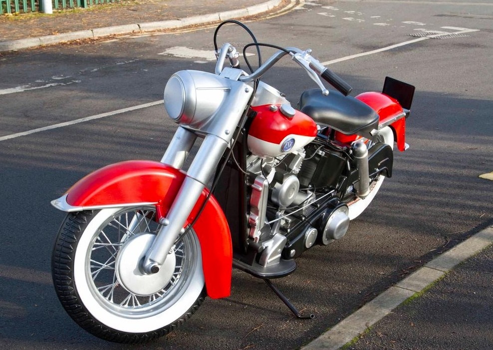 Моделька мотоцикла Route 66 Classic