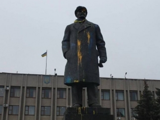 Активисты Славянска добились согласия властей на перенос Ленина