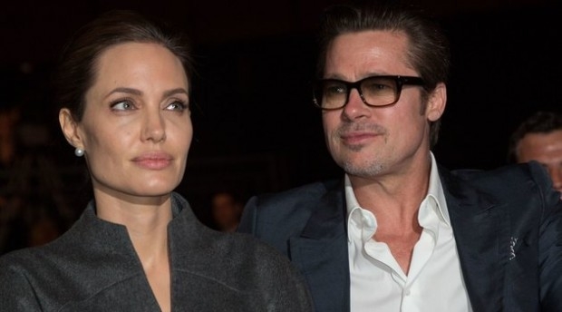Анджелина Джоли в ярости из-за переписки Брэда Питта с Дженнифер Энистон