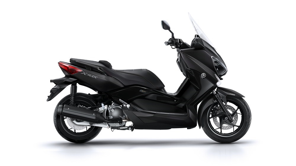 Новые скутеры Yamaha X-Max Iron Max 2016