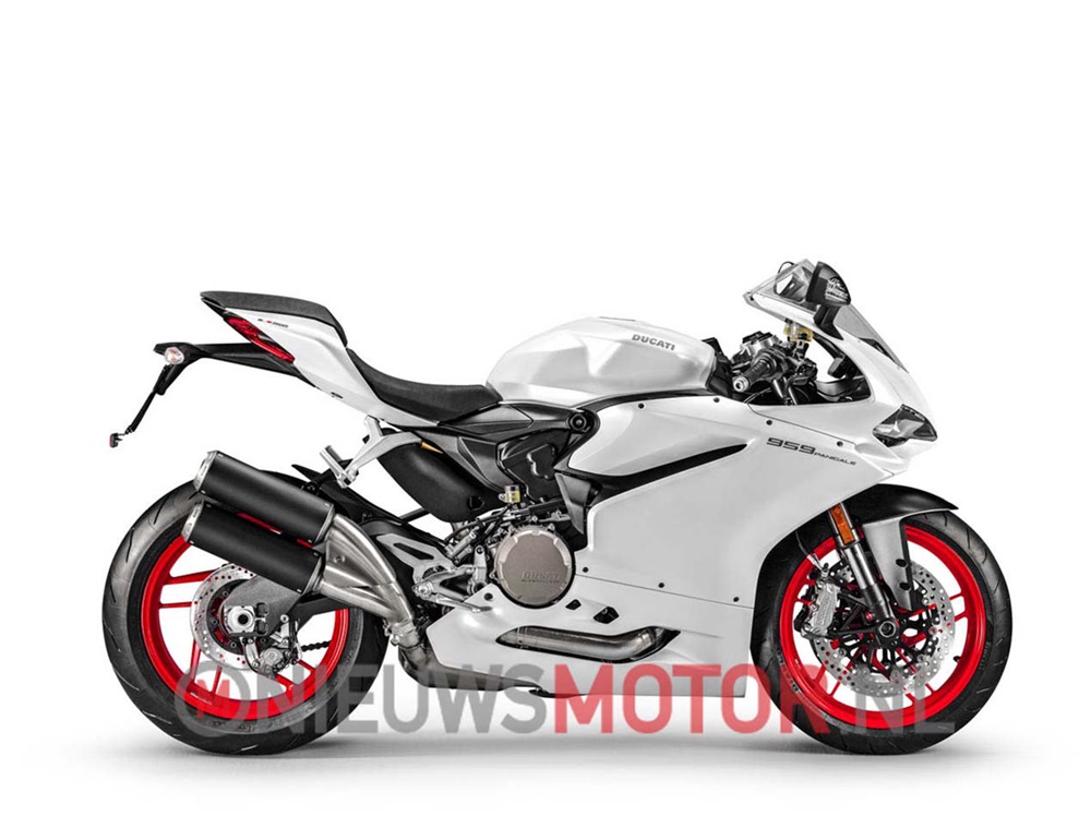 Первые фотографии новых мотоциклов Ducati 2016