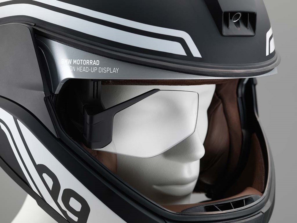 Концепт шлема BMW HUD