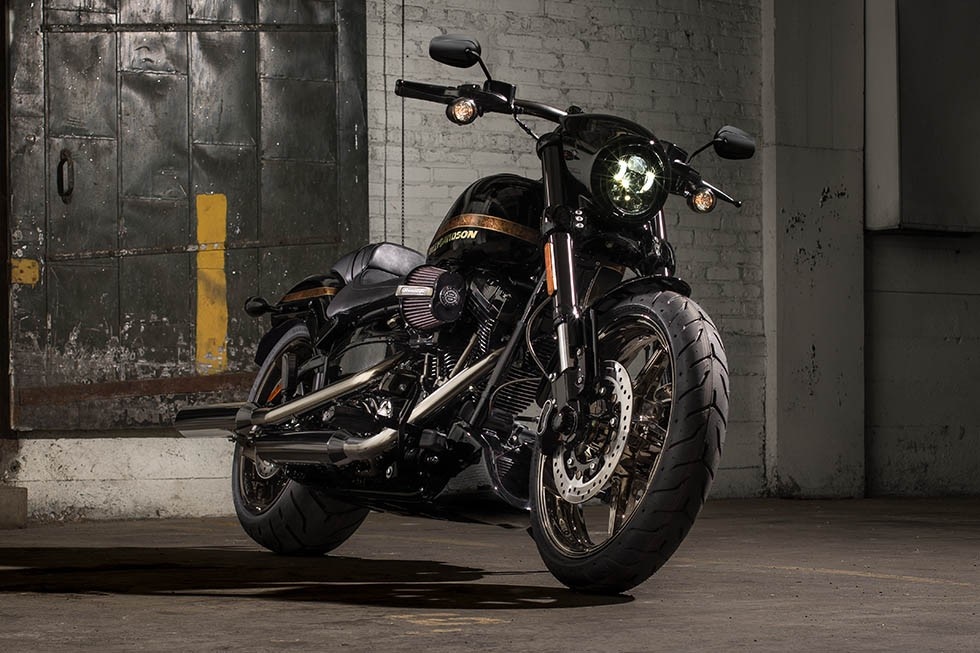 Новый мотоцикл Harley-Davidson CVO Pro Street Breakout